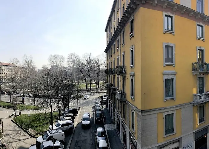 Lovely Flat With Park View